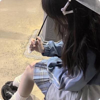 裸体门廊 高清封面
