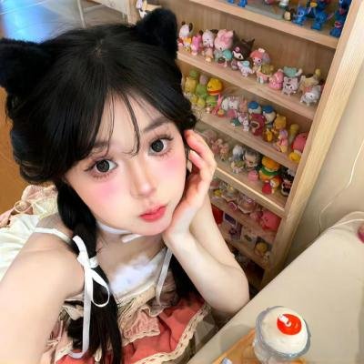 封闭女子监狱 高清封面